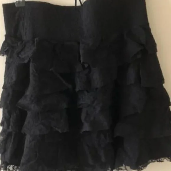 Express Mini Skirt - Picture 2 of 8